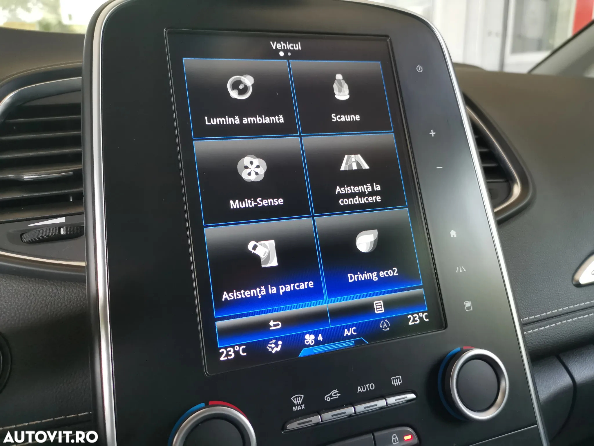 Renault Grand Scenic ENERGY dCi 160 EDC BOSE EDITION - 11