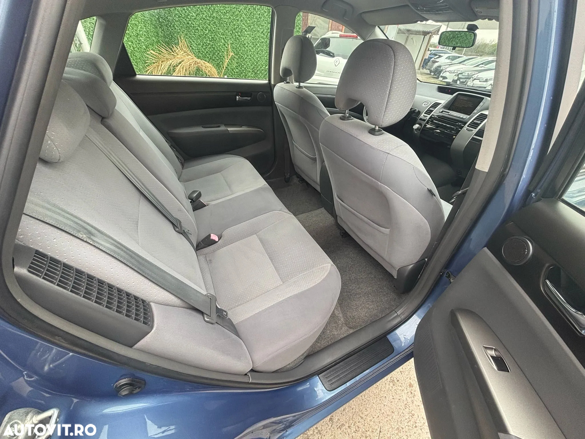 Toyota Prius (Hybrid) Luna - 17