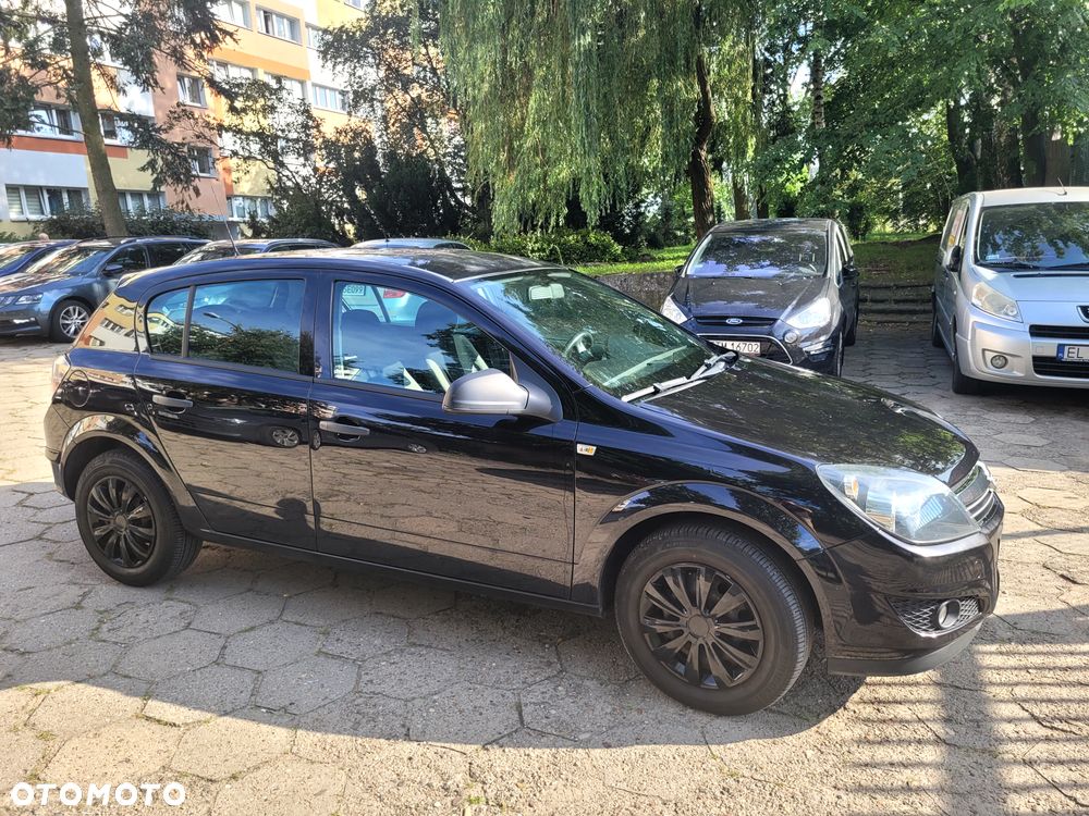 Opel Astra 1.4 - 4