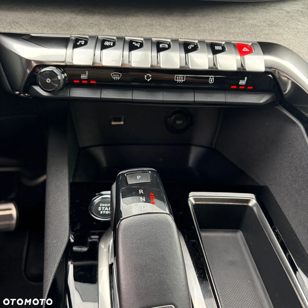 Peugeot 3008 BlueHDi 130 Stop & Start EAT8 GT - 11