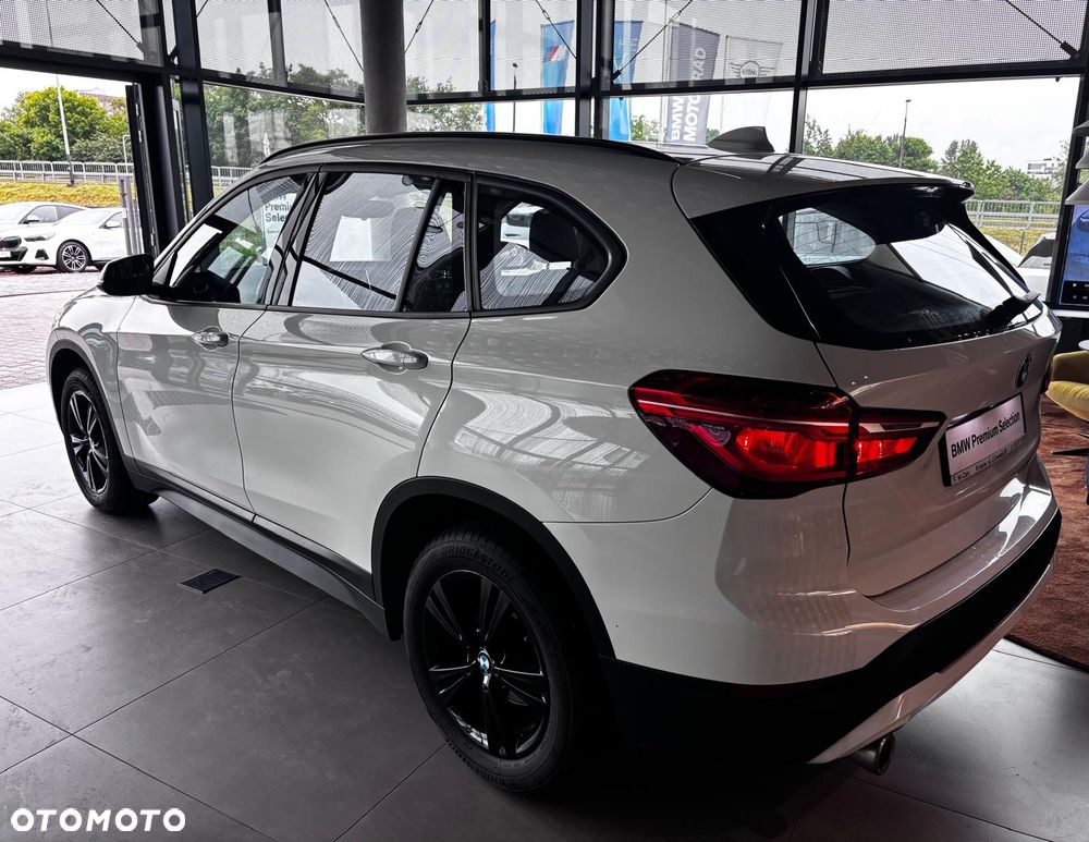 BMW X1 sDrive18i - 4