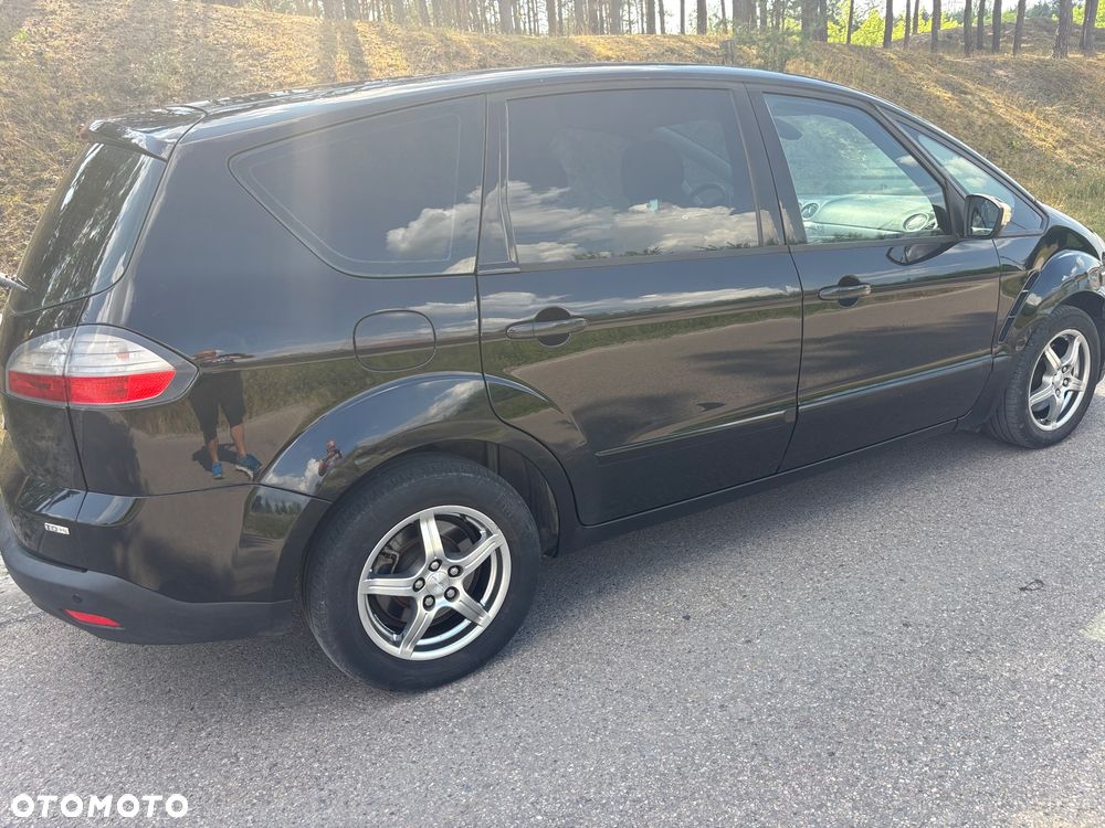 Ford S-Max - 23