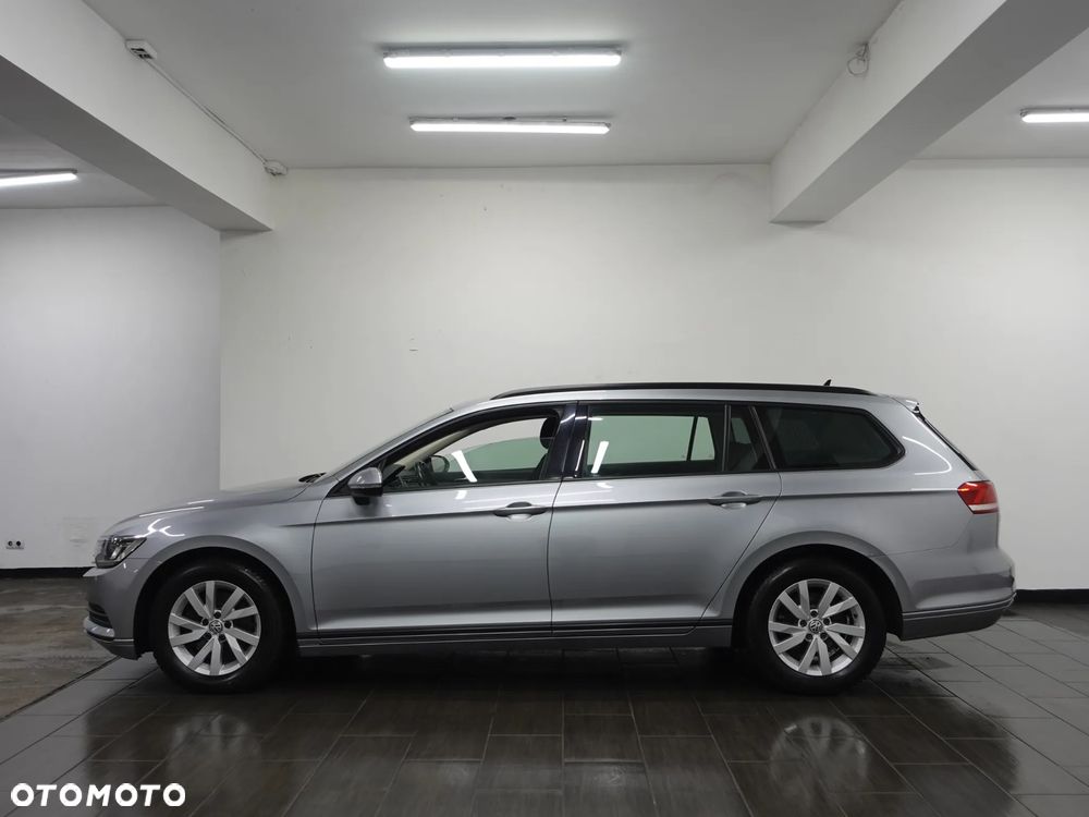 Volkswagen Passat - 5