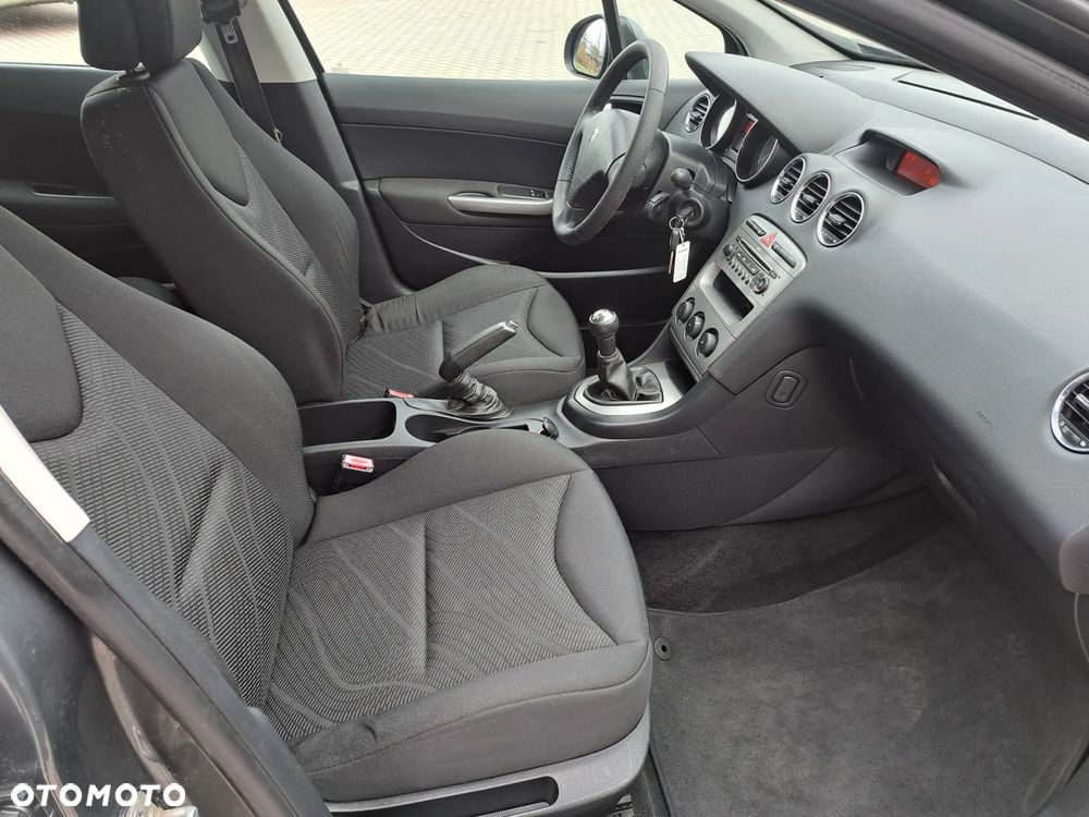 Peugeot 308 - 21