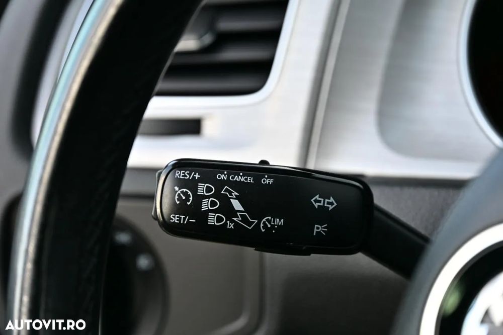 Volkswagen Golf 2.0 TDI 4Motion BMT Comfortline - 25