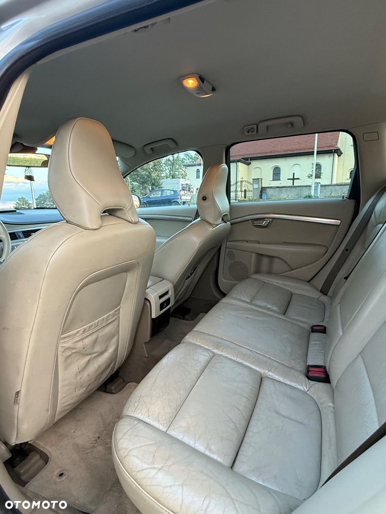 Volvo V70 2.0D Summum - 31