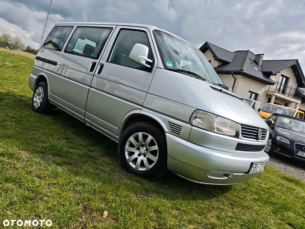 Volkswagen Multivan - 16