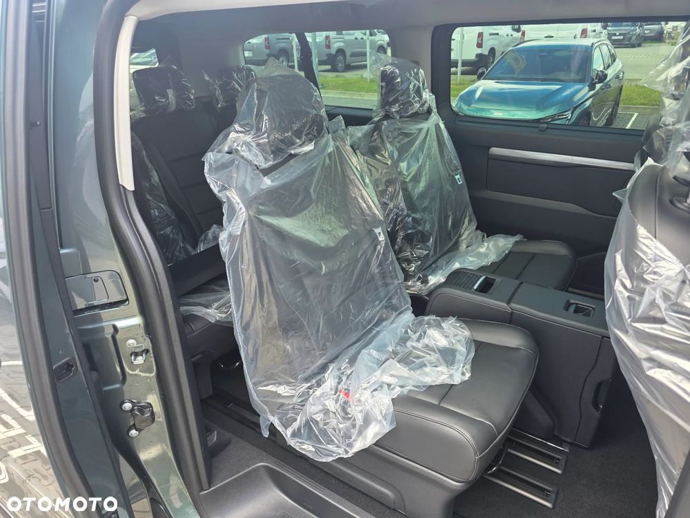 Peugeot Traveller 2.2 BlueHDi Long Business VIP EAT8 - 11