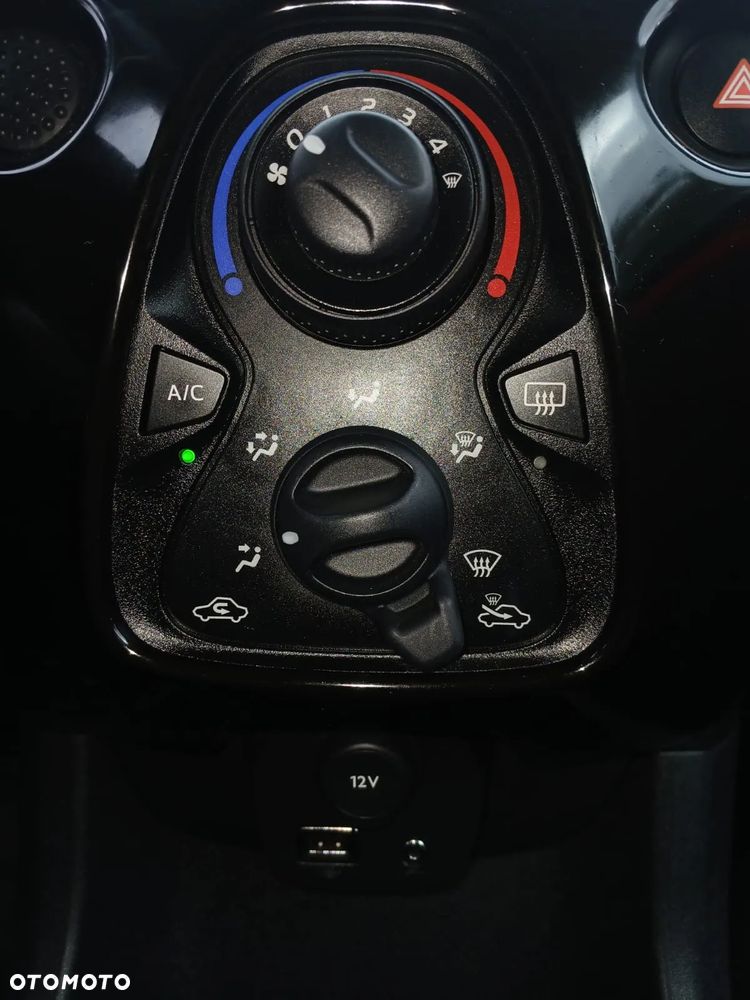 Peugeot 108 PureTech 82 Top Style - 14