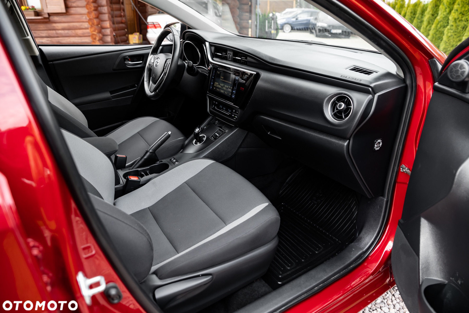 Toyota Auris 1.8 VVT-i Hybrid Automatik Comfort - 26