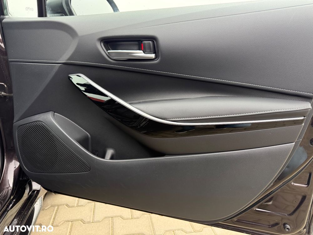 Toyota Corolla 1.8 HSD Exclusive interior Gri - 21