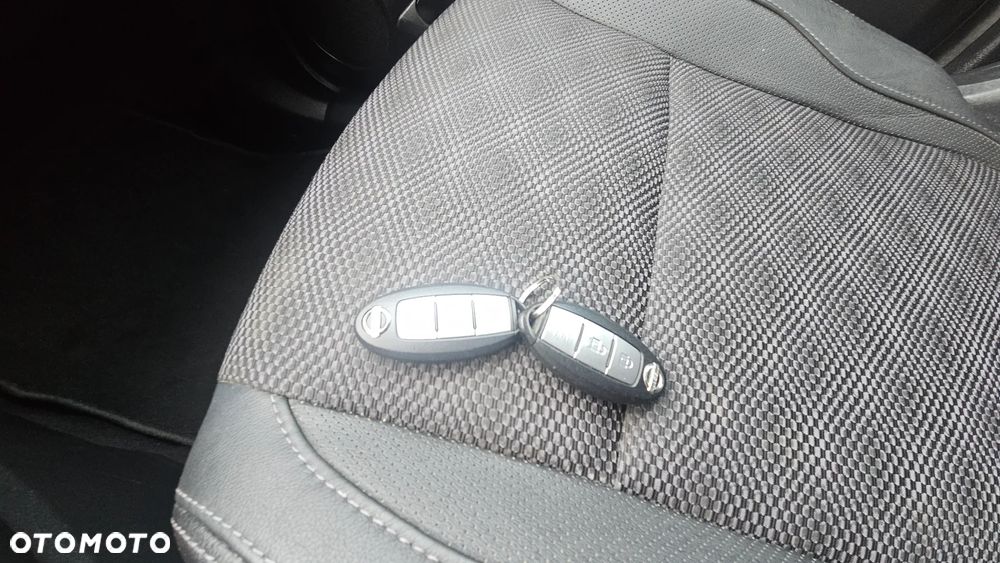 Nissan Qashqai 1.6 dCi Xtronic TEKNA+ - 24