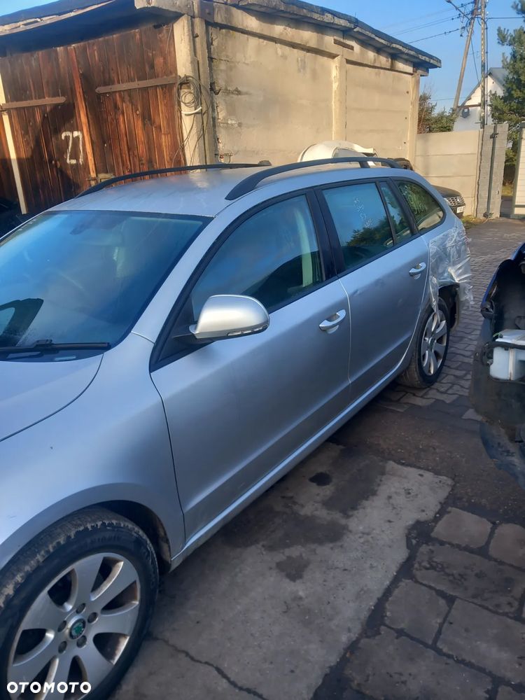 Drzwi Skoda SuperB II - 3