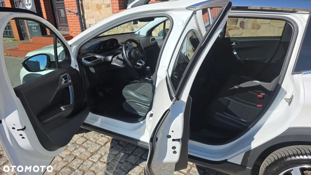 Peugeot 2008 - 6