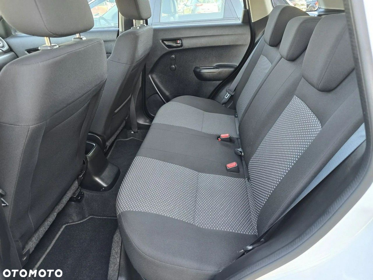 Suzuki Vitara - 24