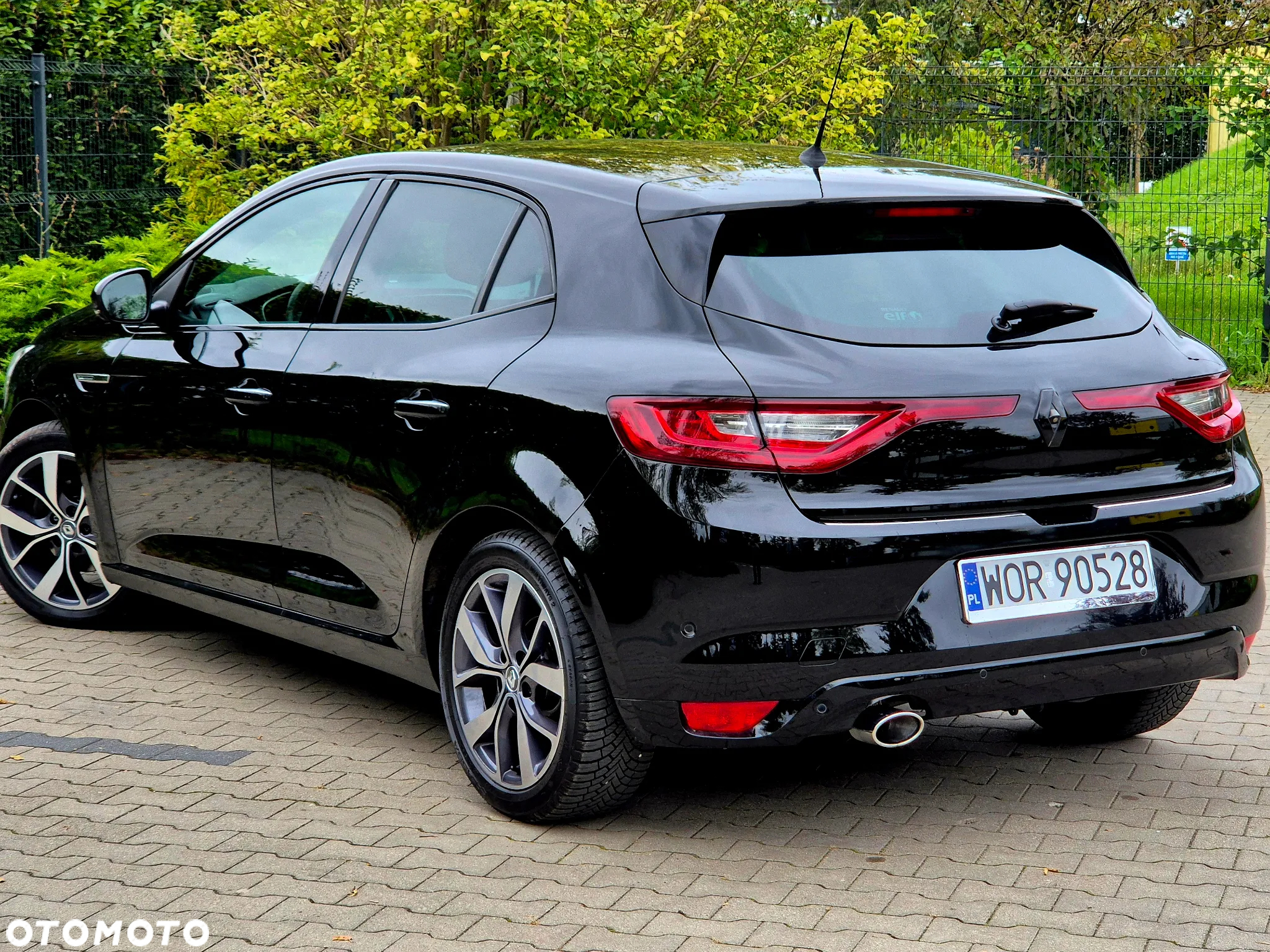 Renault Megane ENERGY TCe 130 Start & Stop Bose Edition - 10