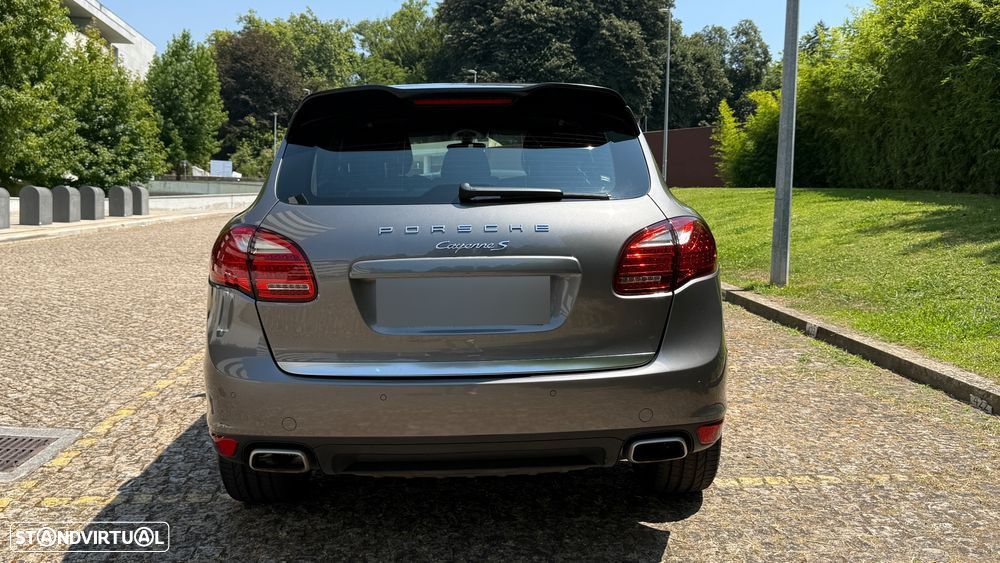 Porsche Cayenne II - 4