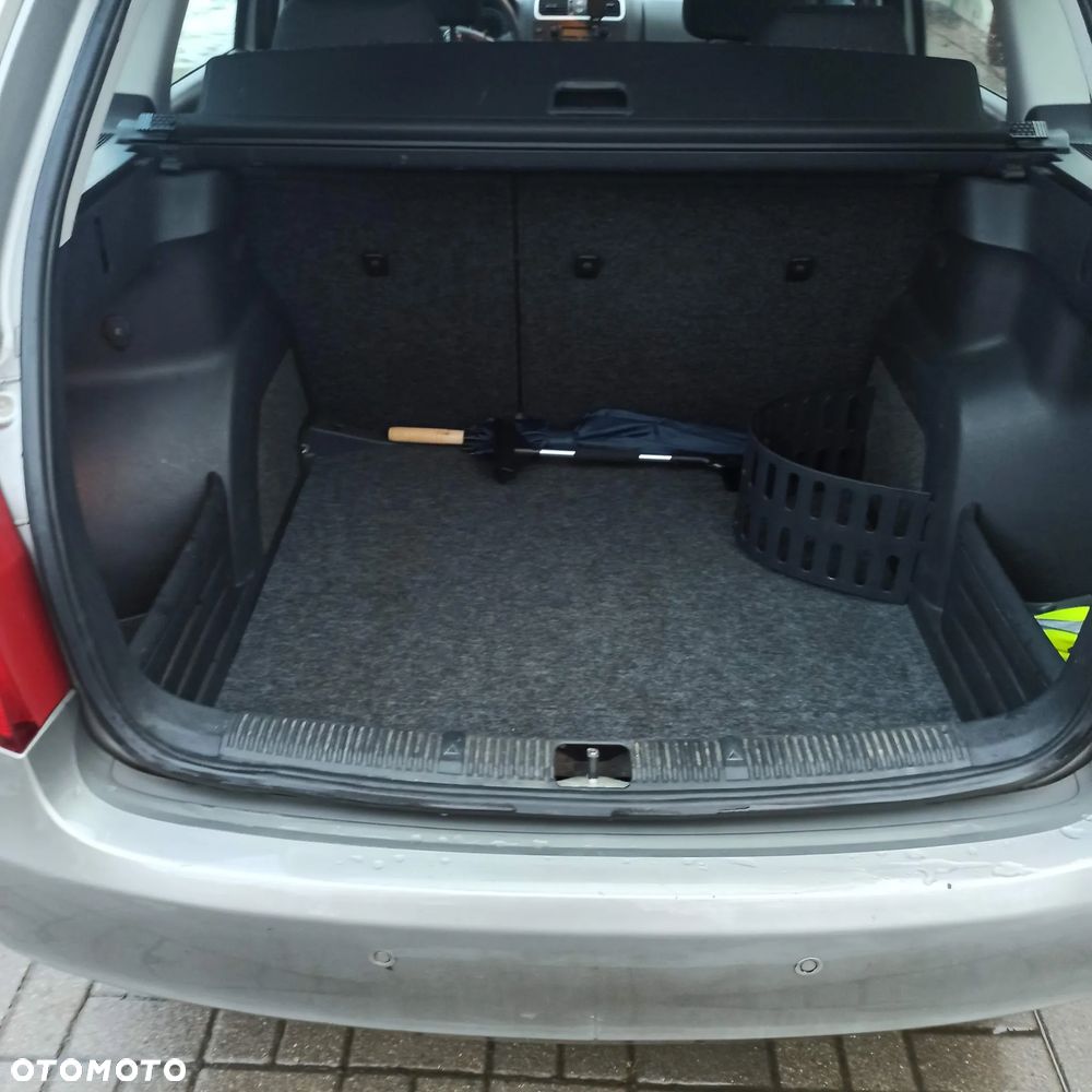Skoda Fabia 1.4 16V Ambiente - 10