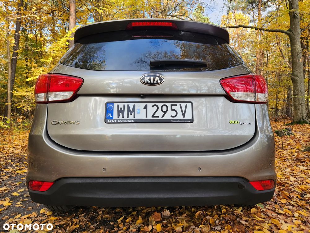 Kia Carens 1.7 CRDi XL 7os - 3