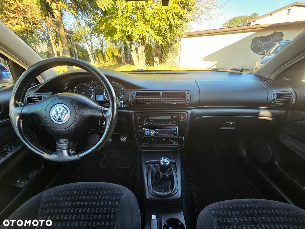 Volkswagen Passat 1.9 TDI Comfortline - 20