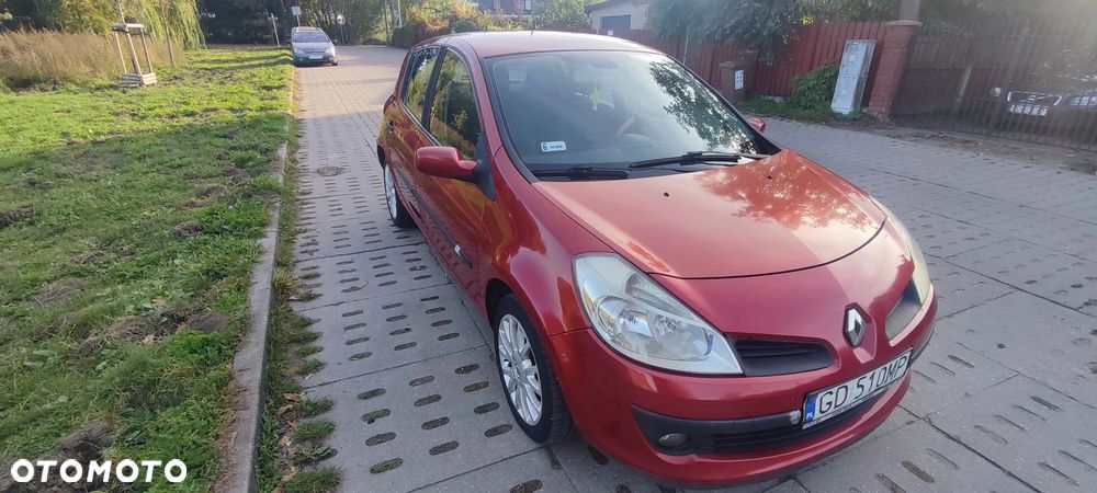 Renault Clio 2007 photo 3