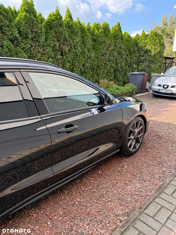 Ford Focus 2.0 EcoBlue ST - 34