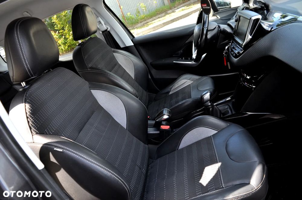 Peugeot 2008 - 12