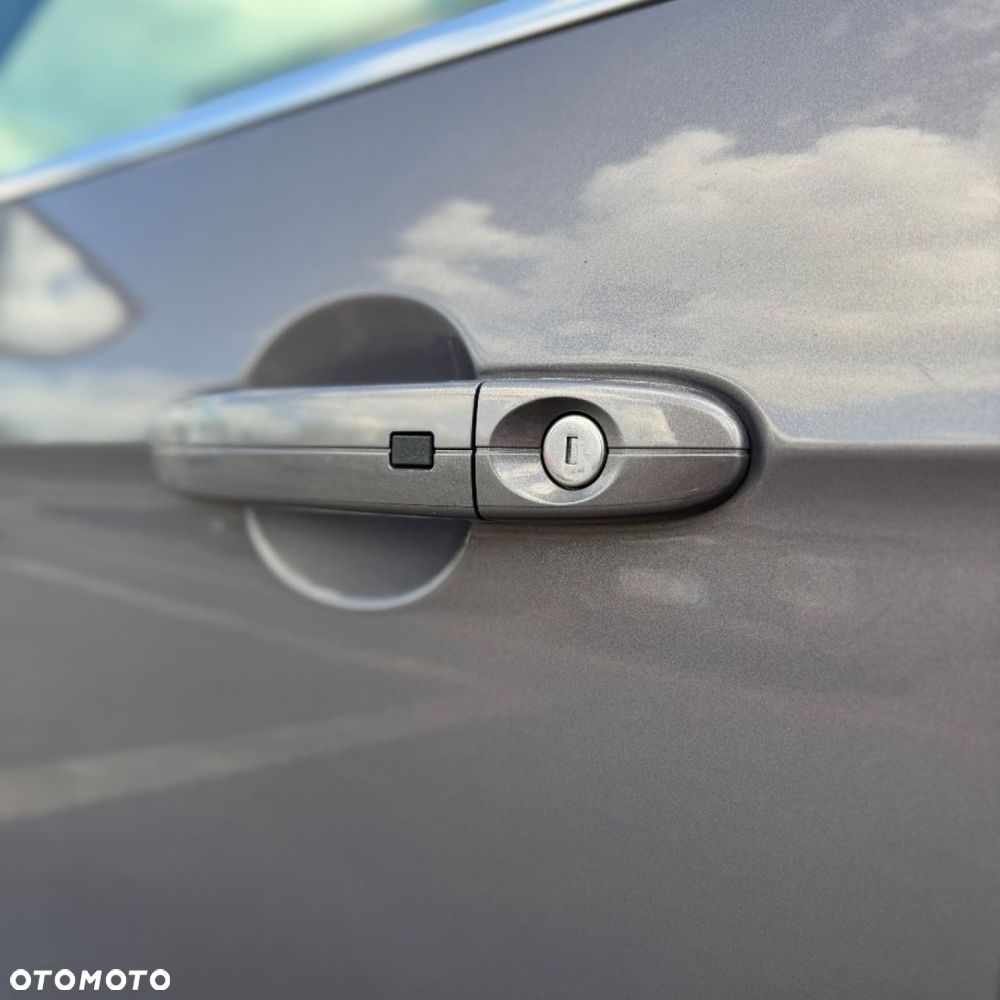 Ford S-Max - 14