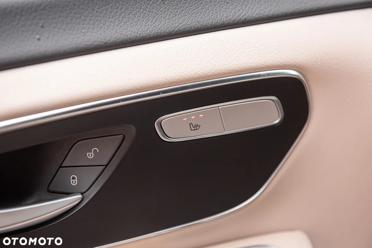 Mercedes-Benz Klasa V 300 d 4-Matic Avantgarde 9G-Tronic (ekstra d³) - 16
