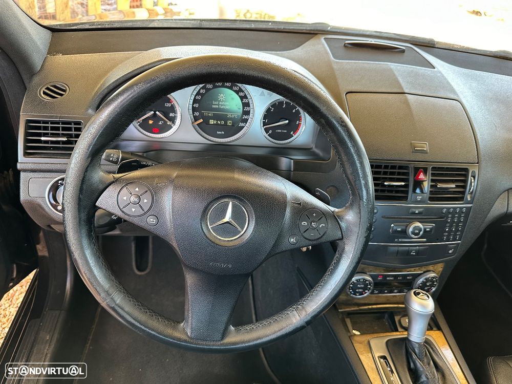 Mercedes-Benz C 320 - 17