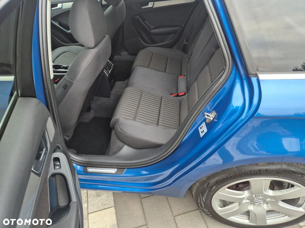 Audi A4 Avant - 13