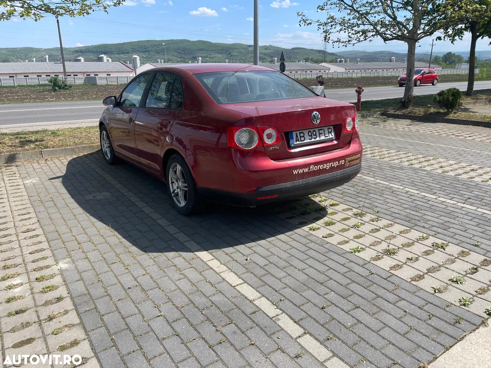 Volkswagen Jetta 1.6 Comfortline - 4