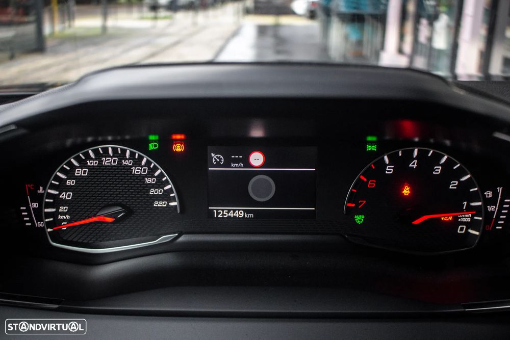 Peugeot 2008 PureTech 100 Active - 17