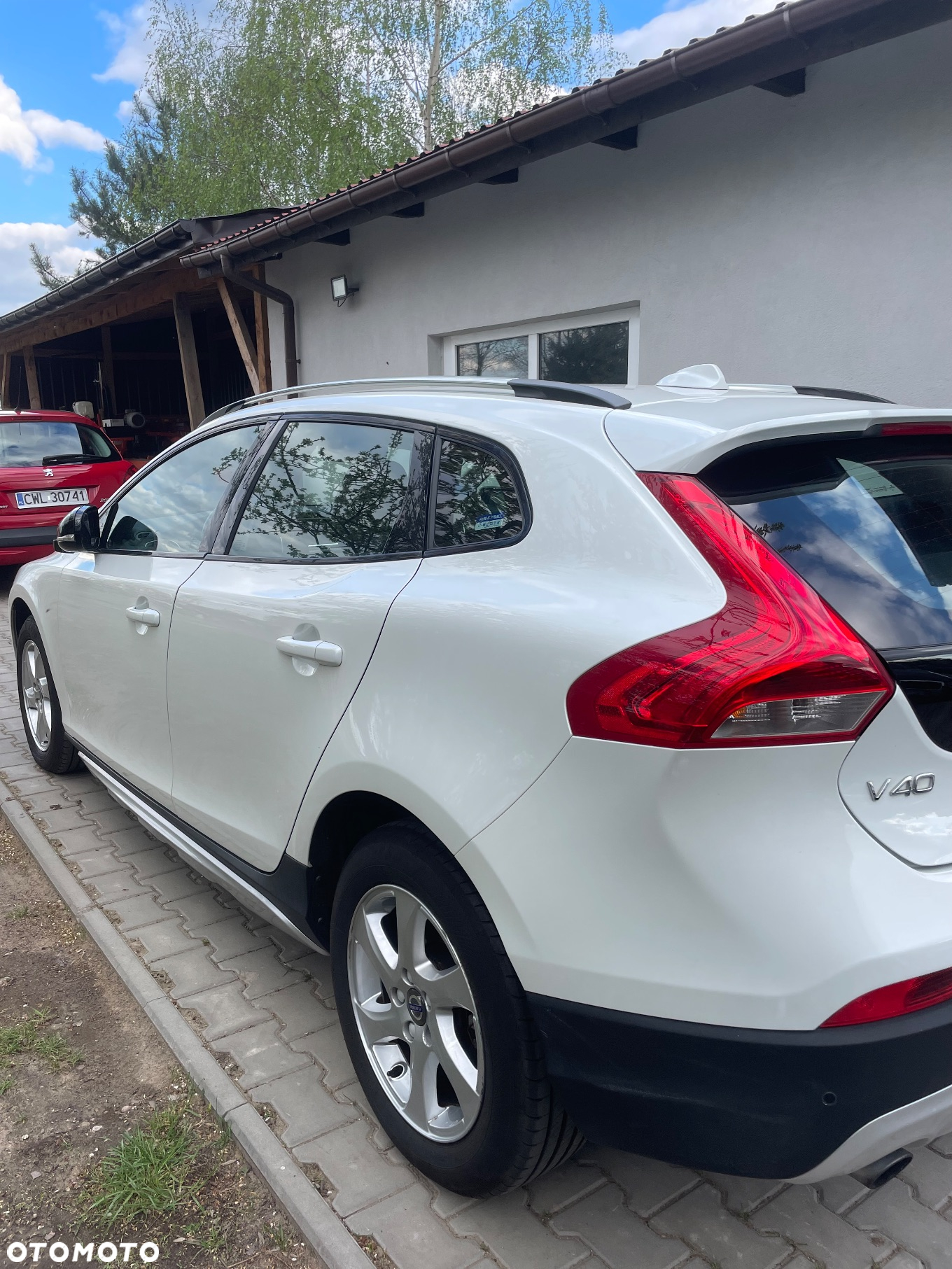 Volvo V40 Cross Country T3 Drive-E Summum - 3