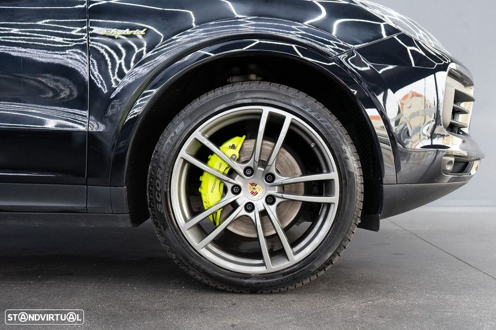 Porsche Cayenne Coupé E-Hybrid - 14
