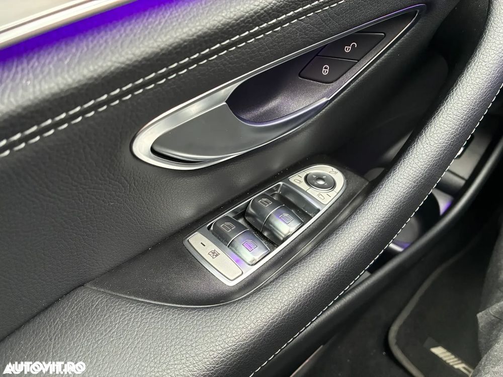 Mercedes-Benz E 300 de 4Matic 9G-TRONIC AMG Line - 16