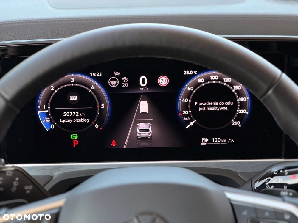 Volkswagen Passat - 21
