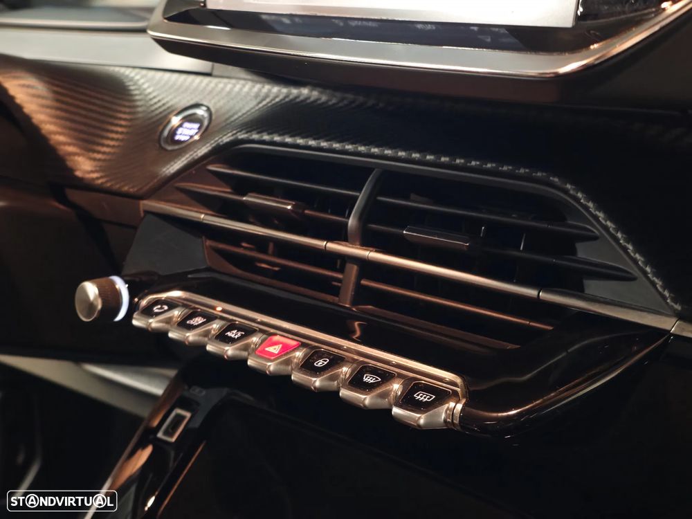 Peugeot e-2008 50 kWh Active Pack - 11