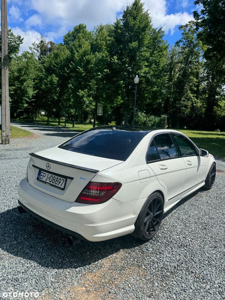 Mercedes-Benz Klasa C 180 Kompressor Avantgarde - 2