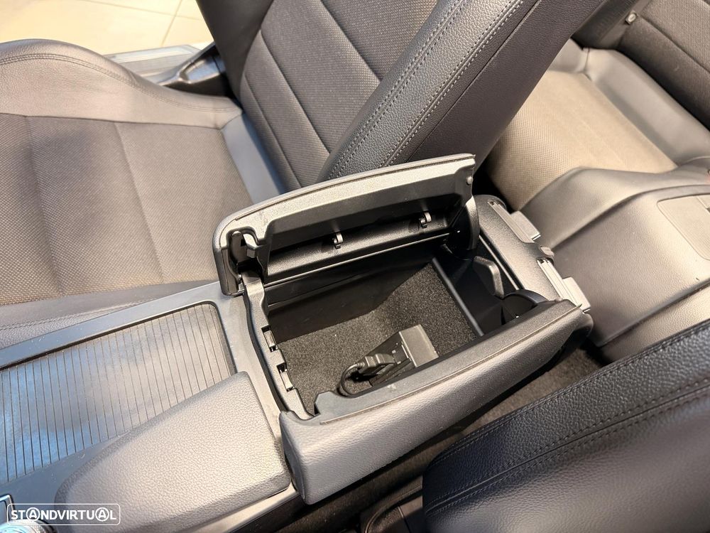 Mercedes-Benz E 250 CDi Avantgarde BlueEfficiency Auto - 29