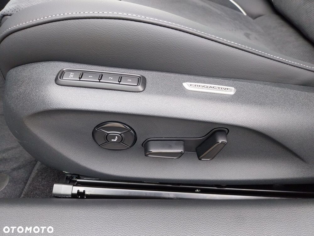 Volkswagen Passat - 10