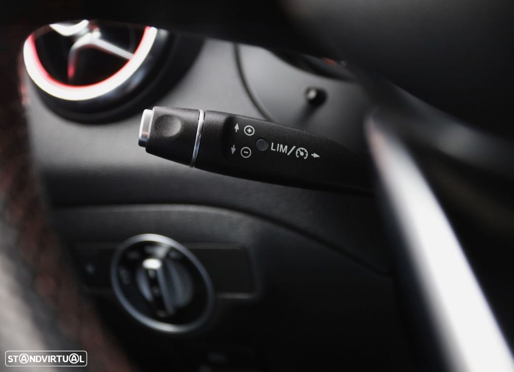 Mercedes-Benz CLA 200 - 17