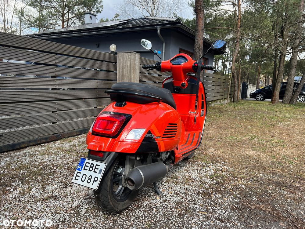 Vespa GTS - 2