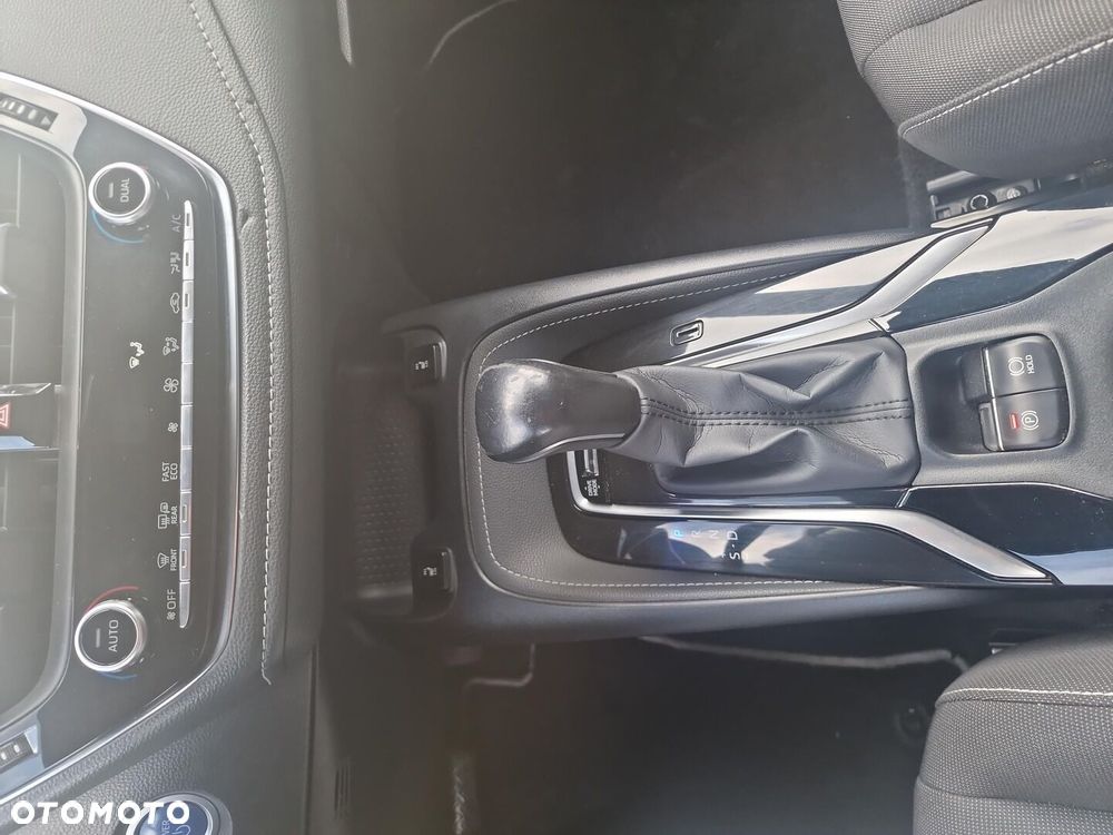 Toyota Corolla 2.0 Hybrid Comfort - 19