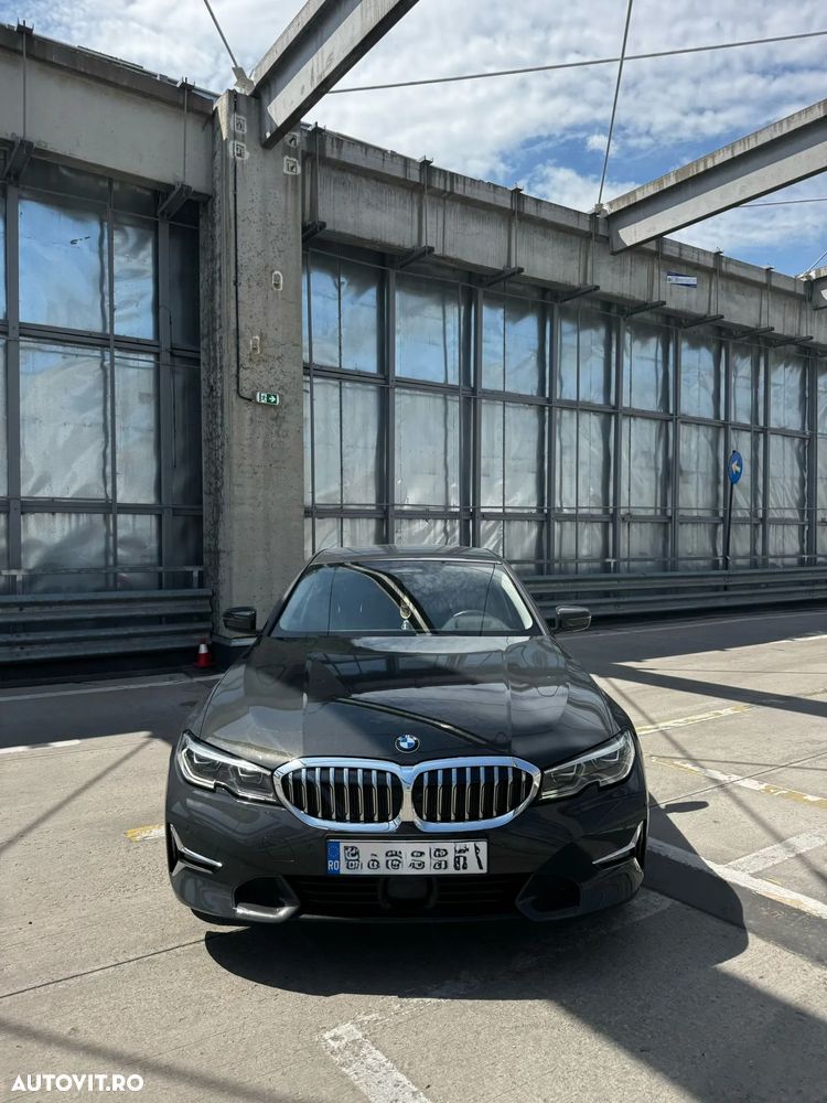 BMW Seria 3 330e Aut. Sport Line - 2