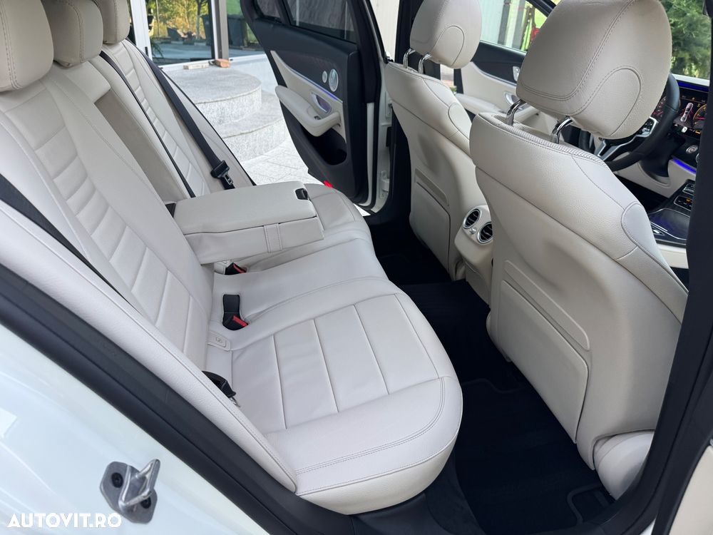 Mercedes-Benz E 400 d 4Matic T 9G-TRONIC - 40