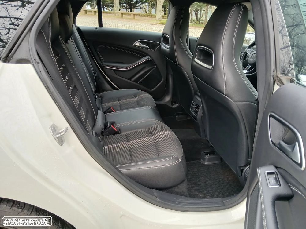 Mercedes-Benz CLA 200 (CDI) d Urban - 21