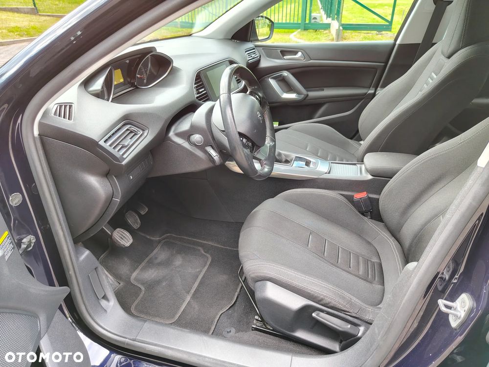 Peugeot 308 1.6 HDi Premium - 14