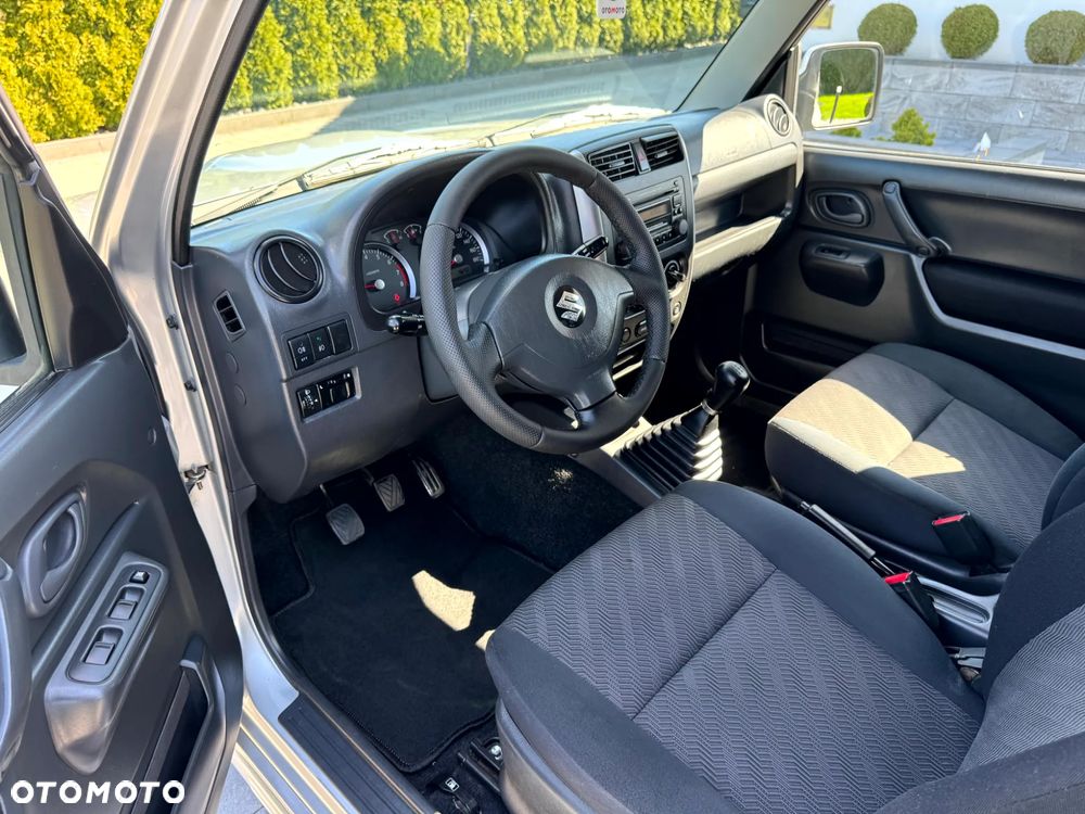 Suzuki Jimny - 10