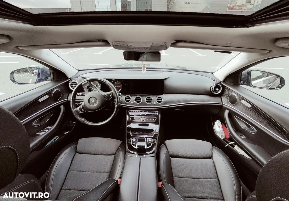 Mercedes-Benz E 220 d 4Matic 9G-TRONIC - 5